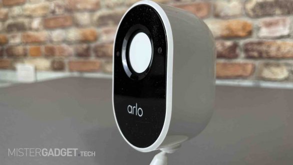 https://www.mistergadget.tech/wp-content/uploads/2021/05/Arlo-Essential-Indoor-MisterGadgetTech6-585x329.jpg