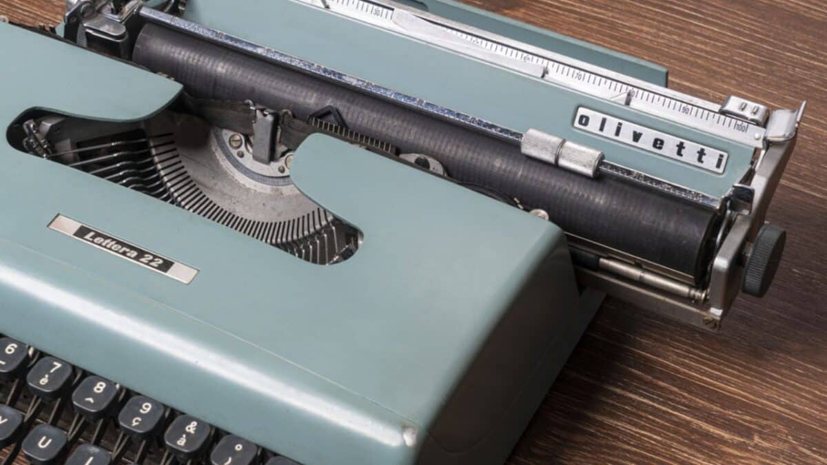 Olivetti lettera 22