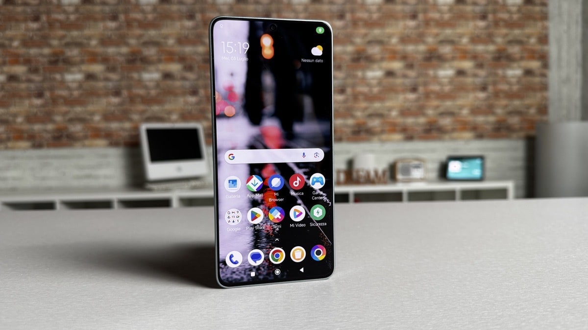 POCO F6