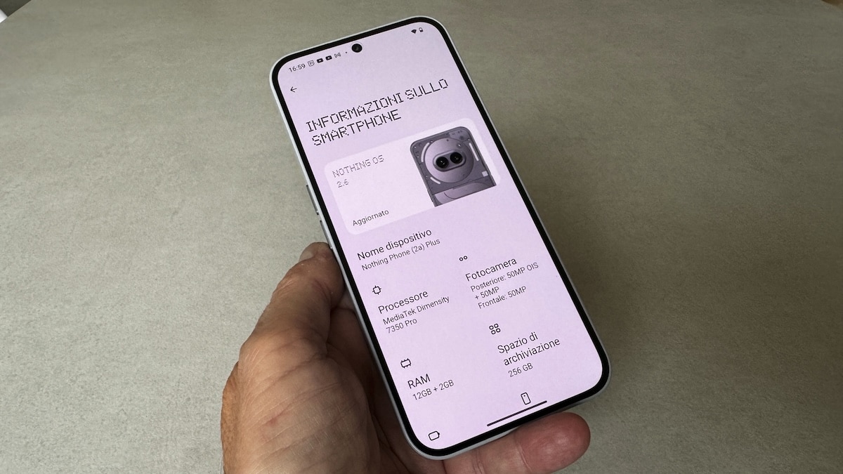 le informazioni tecniche su Nothing Phone 2a Plus