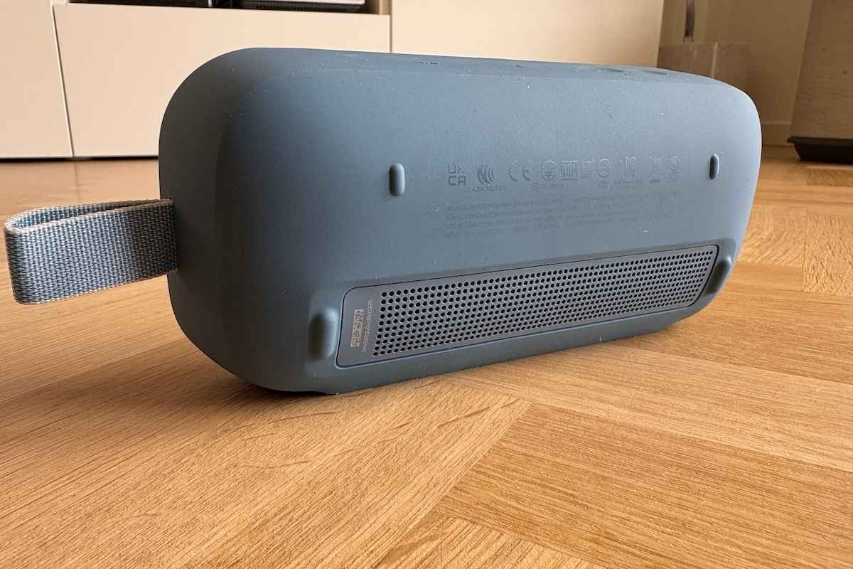 Bose SoundLink Flex, la griglia posteriore