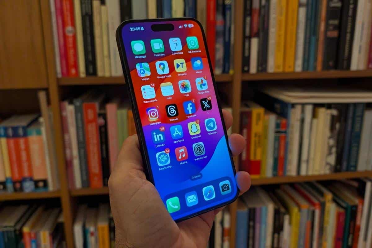 Il display di iPhone 16 Plus