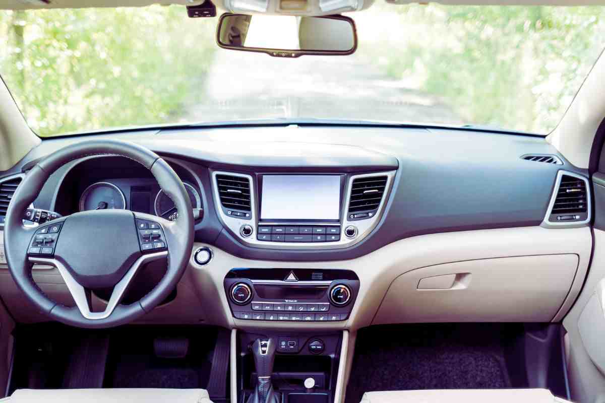 Corri a metterla nel portaoggetti della tua auto