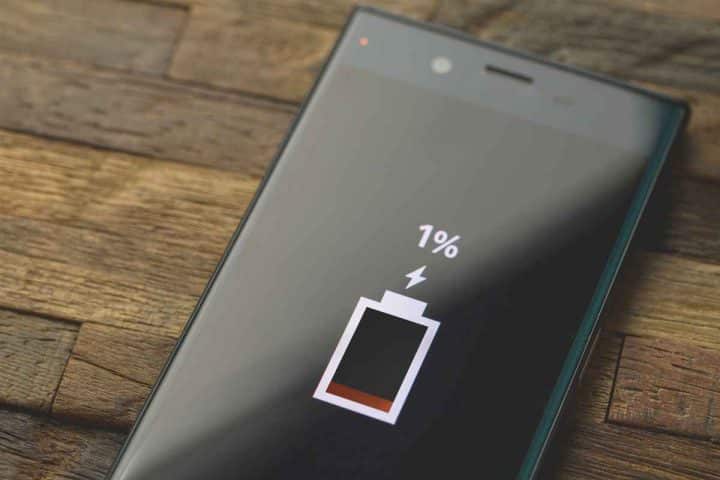 La batteria del tuo smartphone ha la data di scadenza