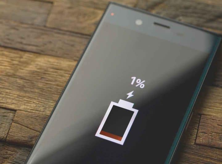 La batteria del tuo smartphone ha la data di scadenza