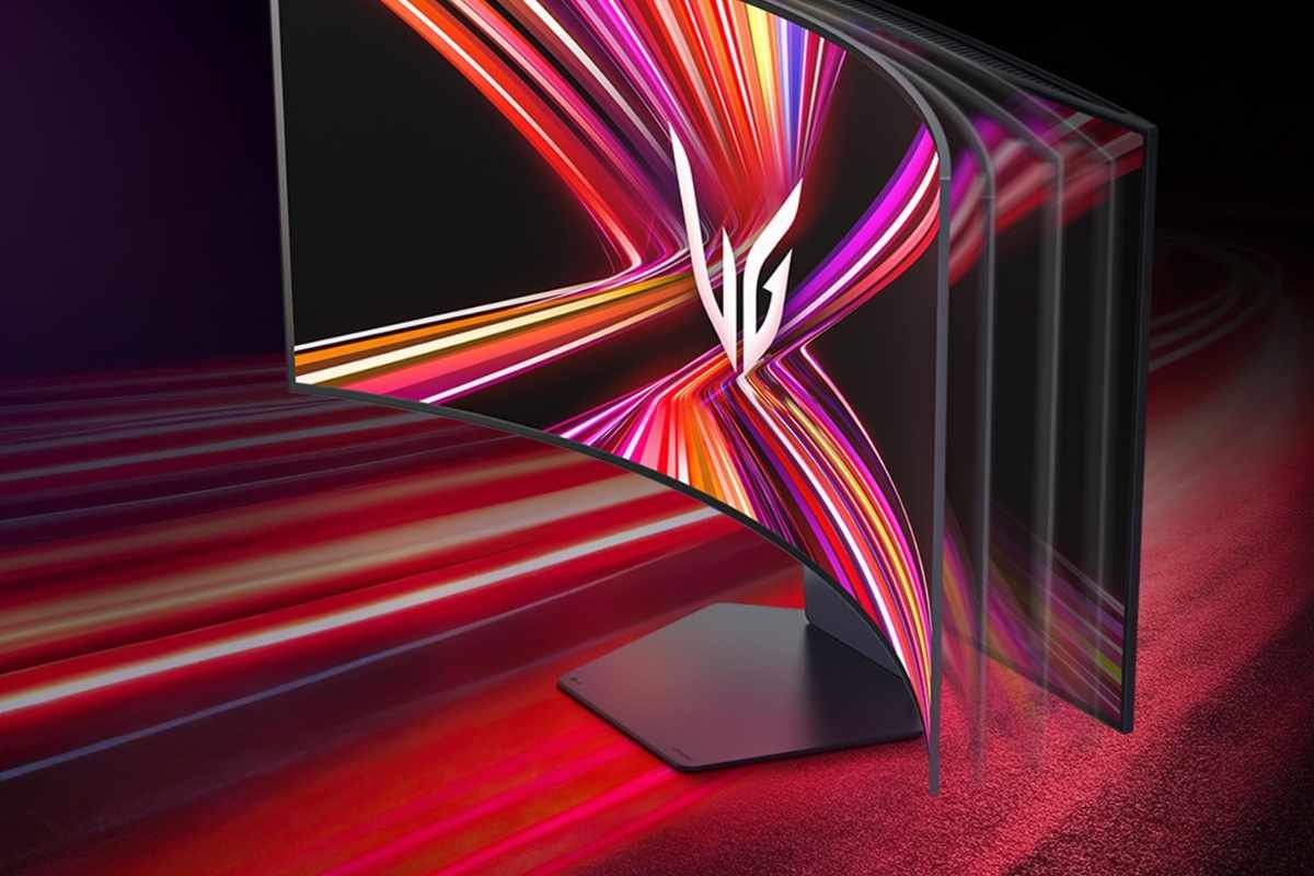 UltraGear GX9: LG presenta il primo monitor 5K pieghevole