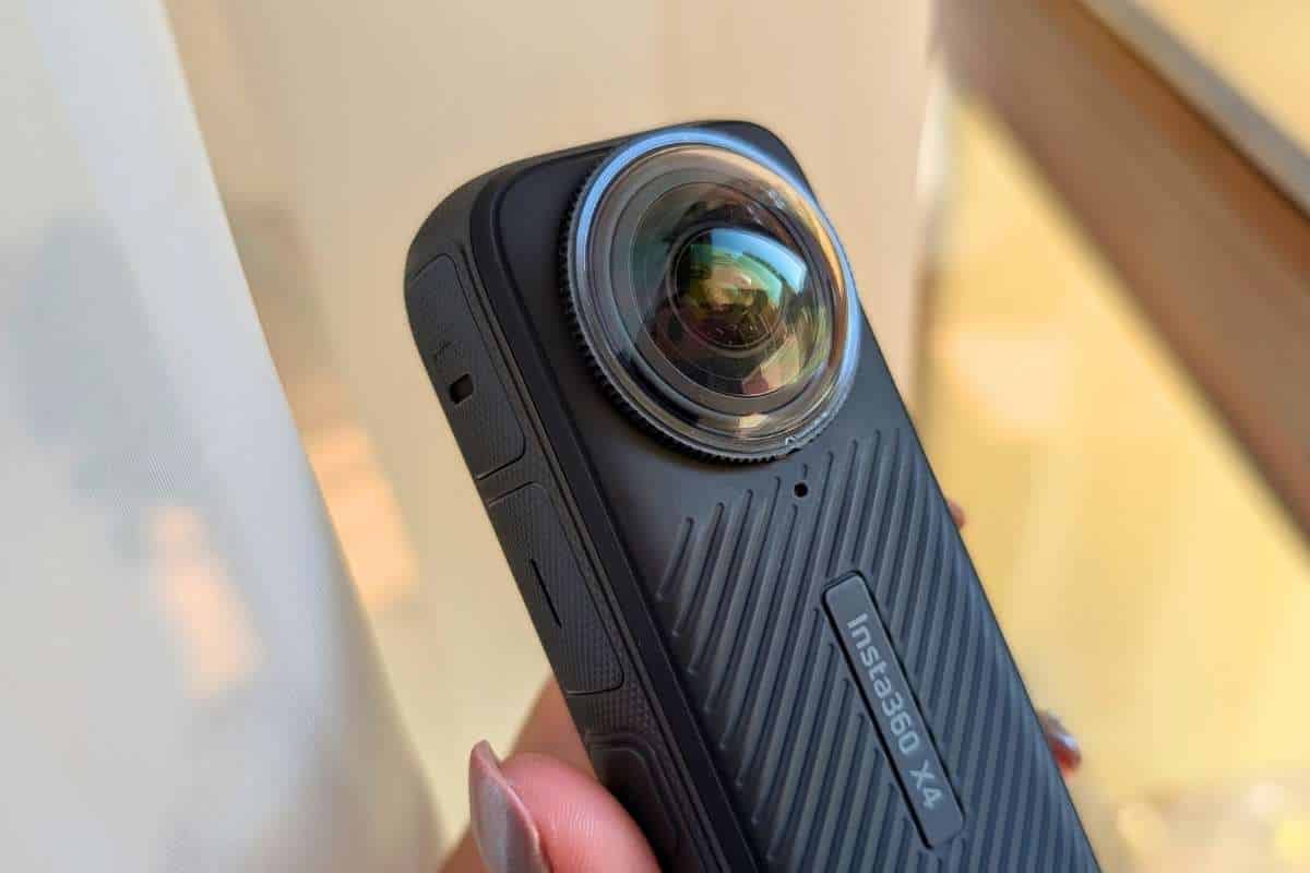 Lenti protettive di Insta360 X4 presenti nella confezione