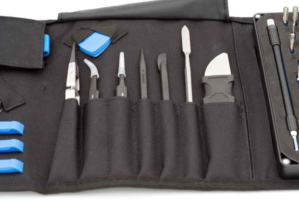 iFixit kit riparazione