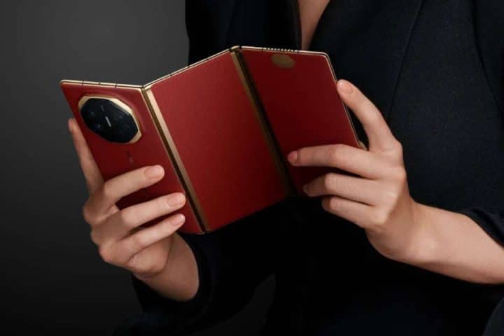 smartphone pieghevole di Huawei Tri-Fold