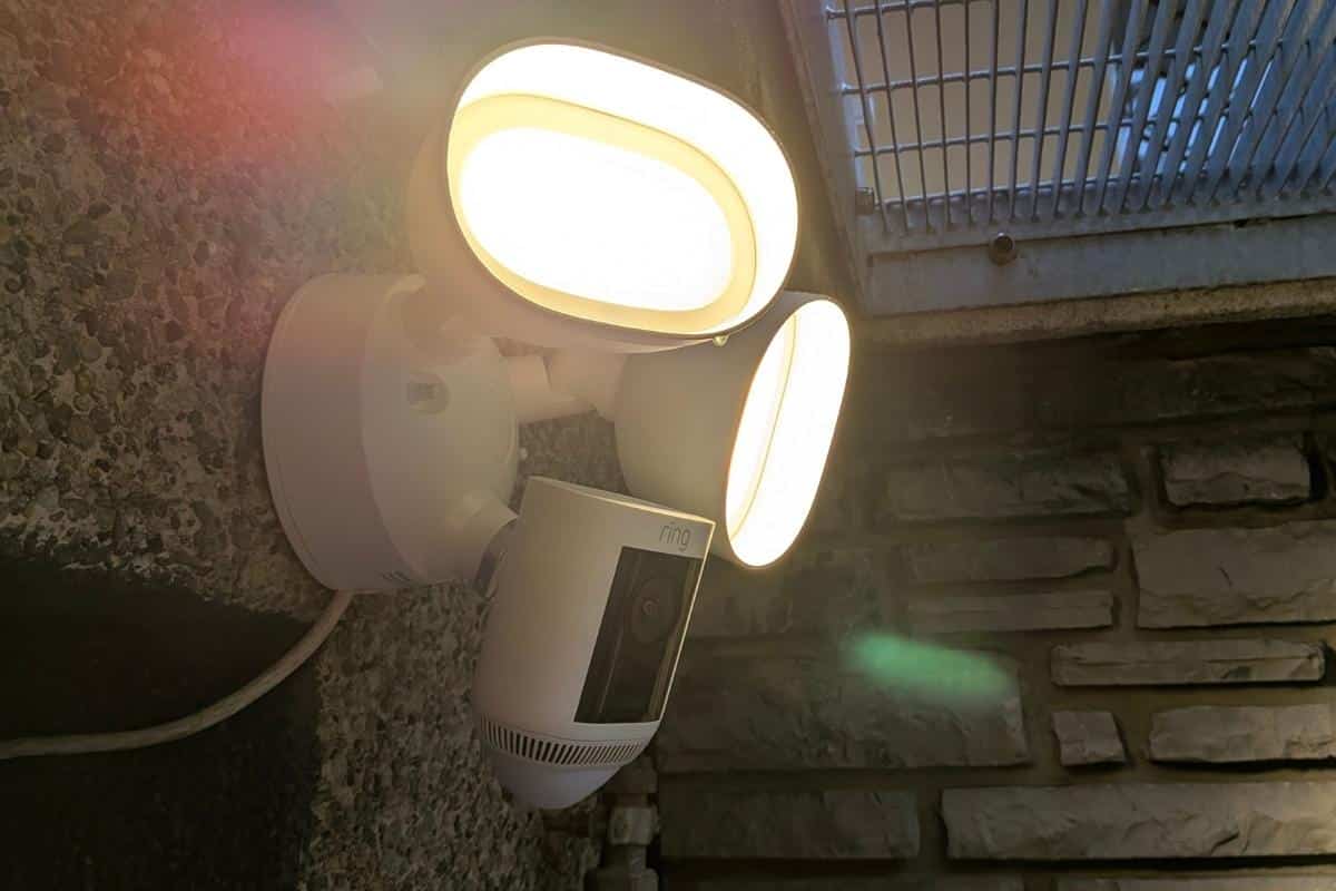 I fari Led di Amazon Floodlight Pro Cam