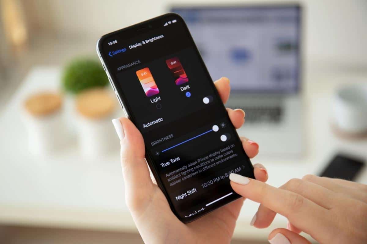 Dark mode iPhone