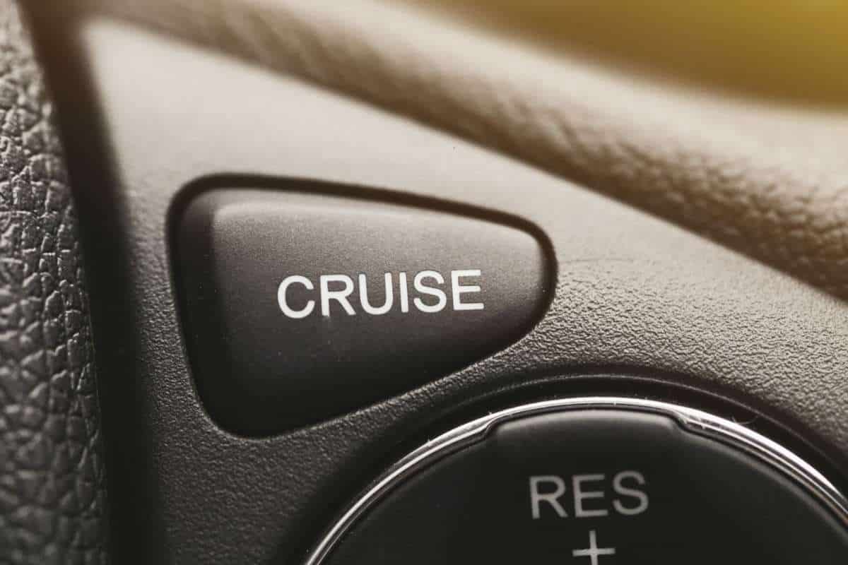 Il Cruise Control: un alleato per il risparmio di carburante?