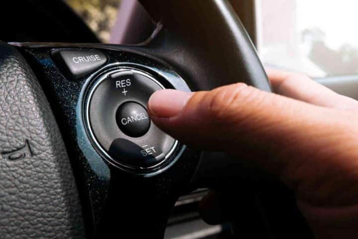 Il Cruise Control: un alleato per il risparmio di carburante?