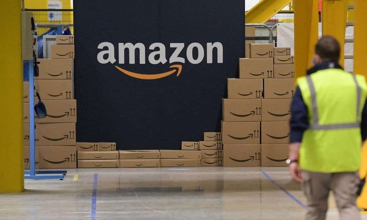 Amazon dice addio a "Prova prima, paga poi": la fine di un servizio e l'ascesa dell'IA