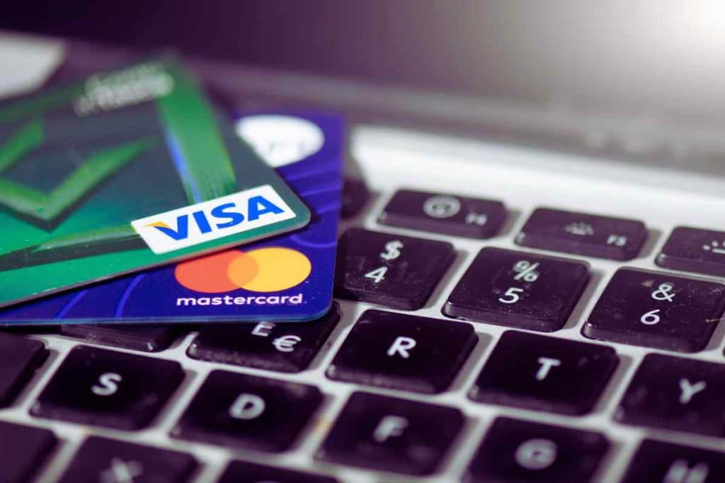 Visa e Mastercard, a tutti i clienti spetta il risarcimento