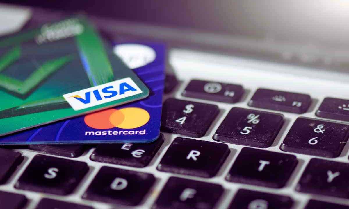 Visa e Mastercard, a tutti i clienti spetta il risarcimento