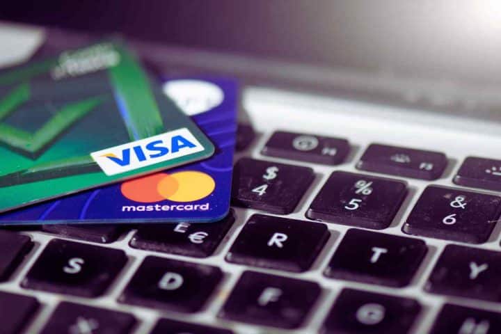 Visa e Mastercard, a tutti i clienti spetta il risarcimento