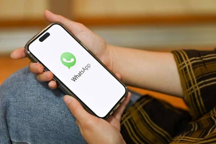 Come fa WhatsApp a fare soldi anche se è gratis