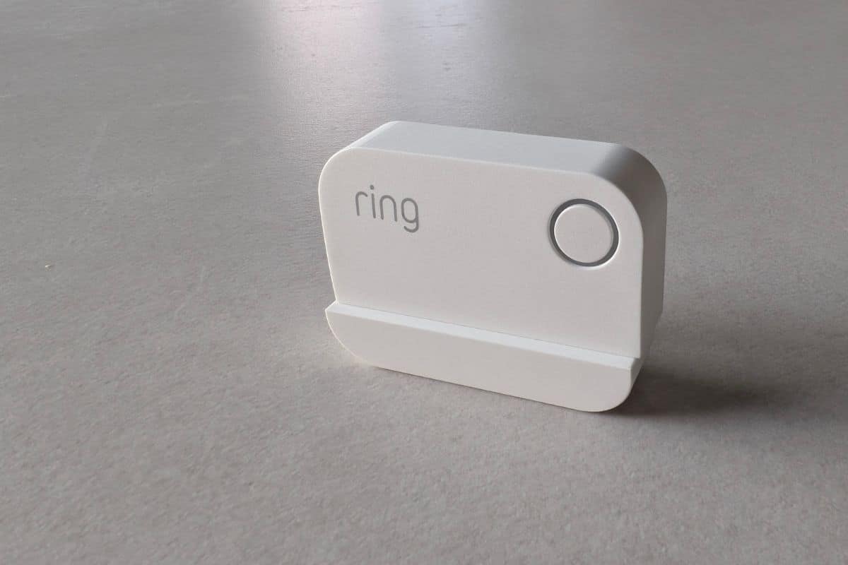 Il sensore apertura porte finestre di Amazon Ring Security Kit