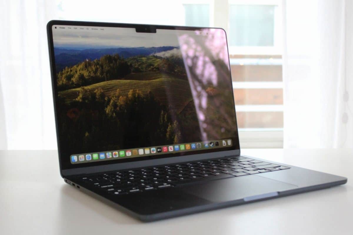 MacBook Air con Chip M4: Apple rilancia il notebook perfetto, ora ancora più potente e accessibile