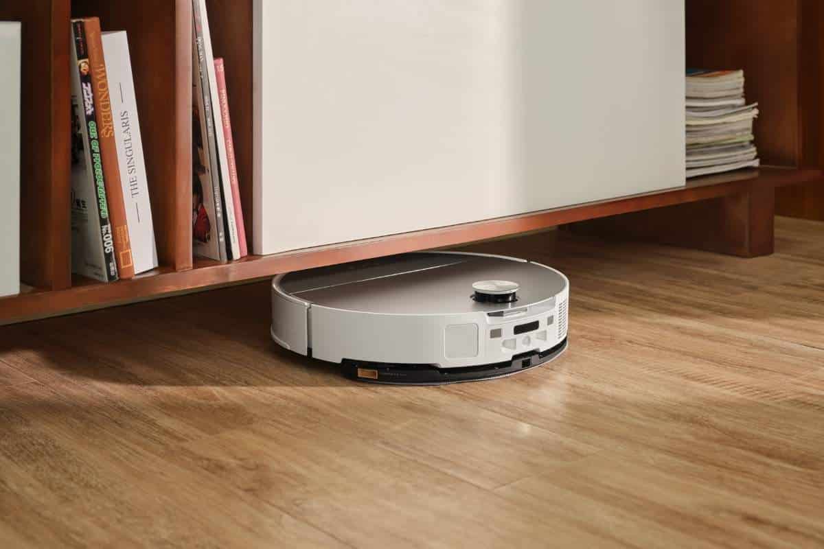 Roborock Saros 10 e 10R debuttano in Italia: nuovi robot aspirapolvere ultra-slim con tecnologia avanzata